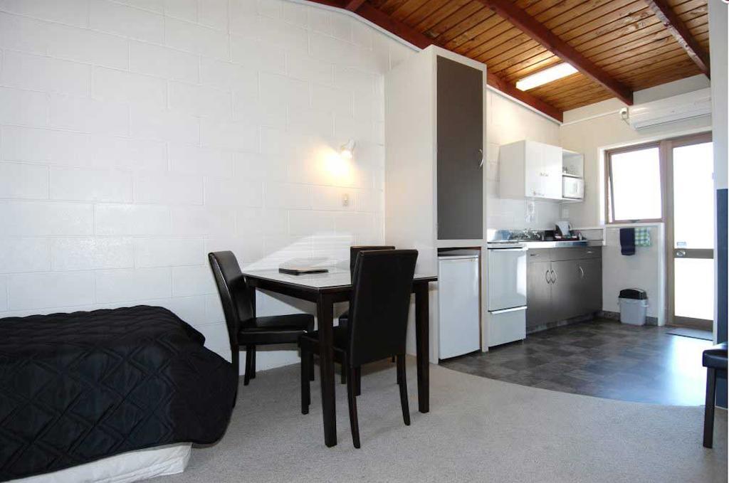 Thornton Lodge Motel Waipukurau Room photo