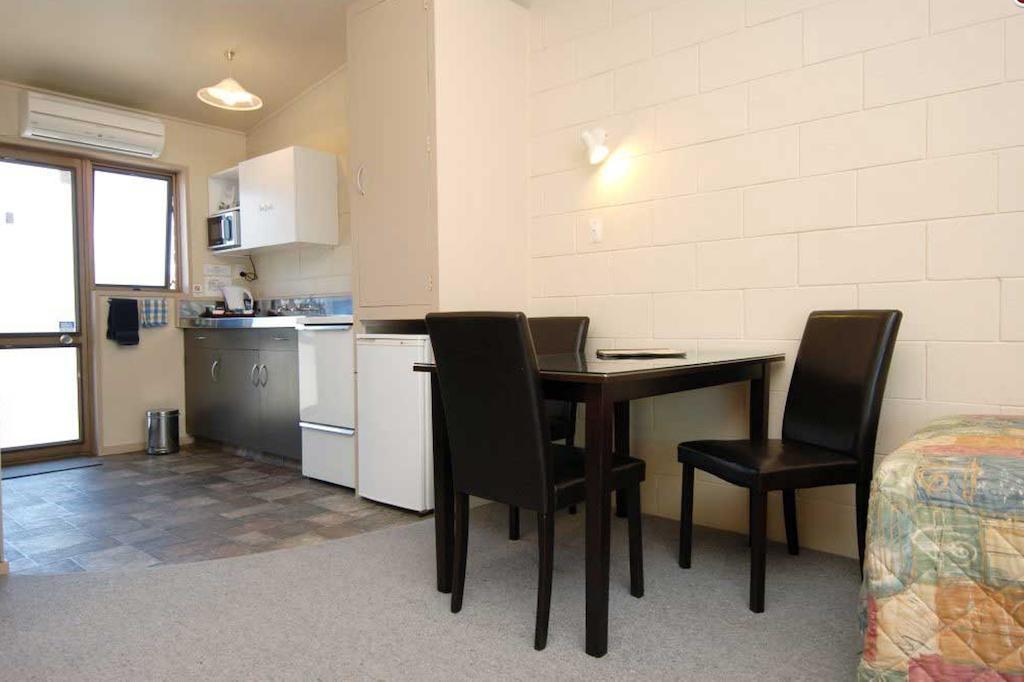 Thornton Lodge Motel Waipukurau Room photo